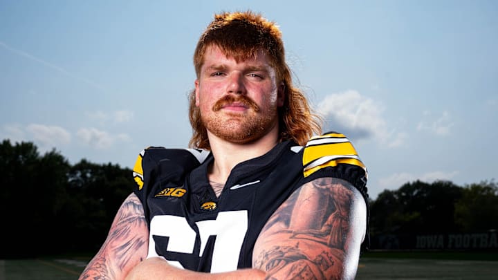 Pittsburgh Steelers Offensive Lineman Gennings Dunker