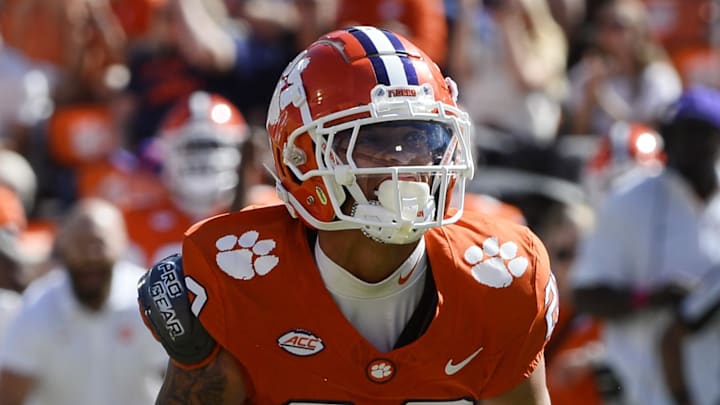 Oct 19, 2024; Clemson, South Carolina, USA; Clemson Tigers corner back Avieon Terrell (20) reacts to sacking Virginia Cavaliers Anthony Colandrea (10) during their game at at Memorial Stadium. Mandatory Credit: Alexander Hicks-Imagn Images Oct 19, 2024; Clemson, South Carolina, USA; Clemson Tigers corner back Avieon Terrell (20) reacts to sacking Virginia Cavaliers Anthony Colandrea (10) during their game at at Memorial Stadium. Mandatory Credit: Alexander Hicks-Imagn Images