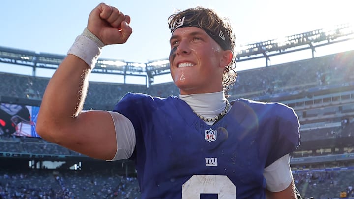 New York Giants quarterback Jaxson Dart (6) reacts after defeating the Los Angeles Chargers at MetLife Stadium.
