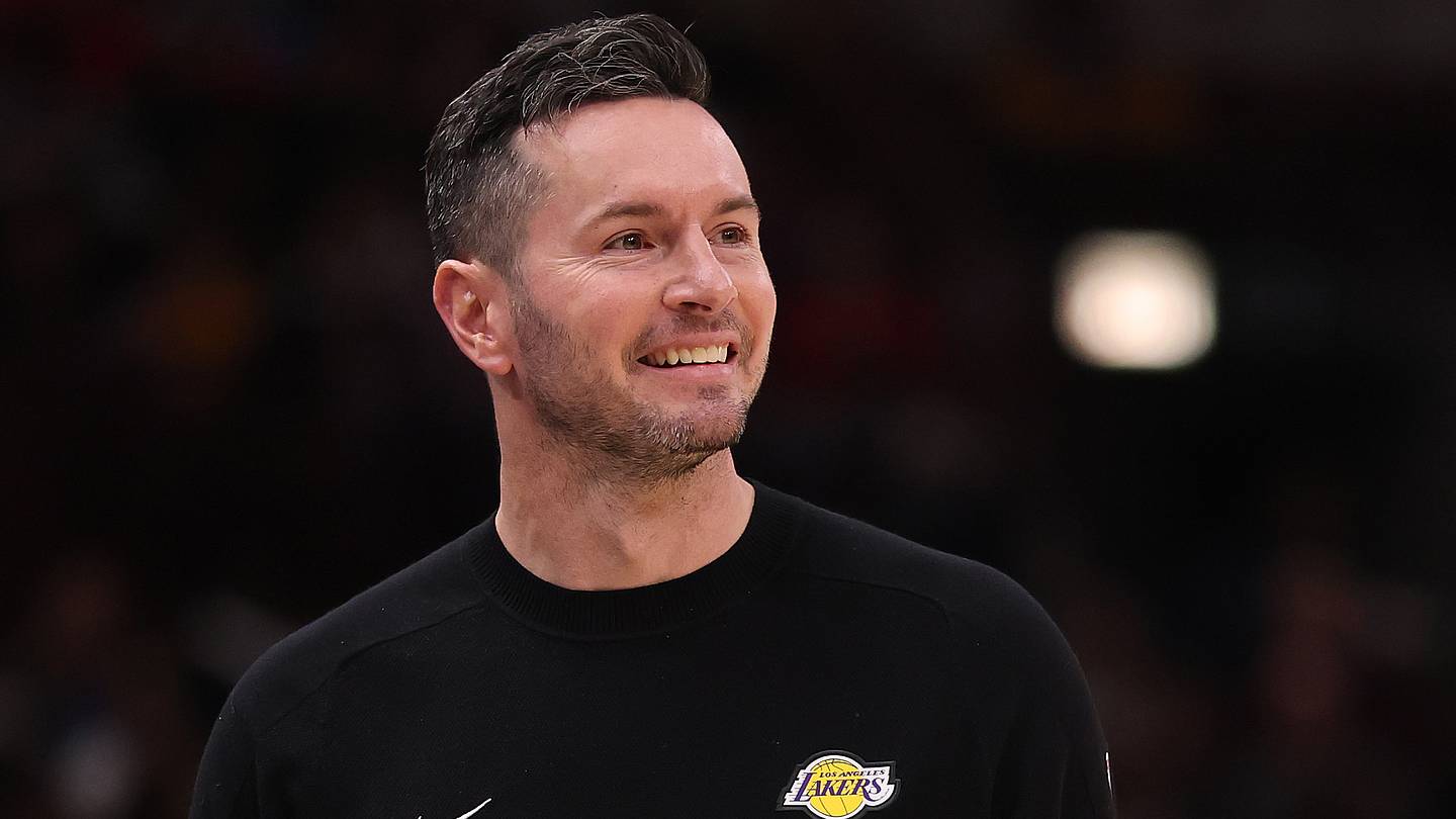 Blazers Claim First Road Win, Defeat Lakers 122-108