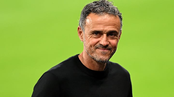 Luis Enrique - Paris Saint-Germain Luis Enrique - Paris Saint-Germain