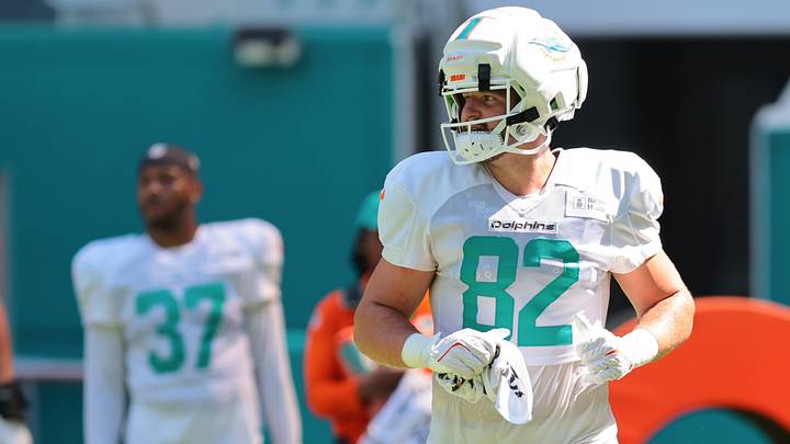 Miami Dolphins tight end Will Kacmarek (82) works during practice at Hard Rock Stadium. Miami Dolphins tight end Will Kacmarek (82) works during practice at Hard Rock Stadium.