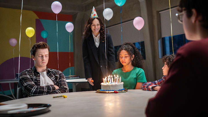 Fionn Laird as Nicky Wilholm; Mary-Louise Parker as Ms. Sigsby; Simone Miller as Kalisha; Viggo Hanvelt as Avery; Arlen So as George in The Institute season 1