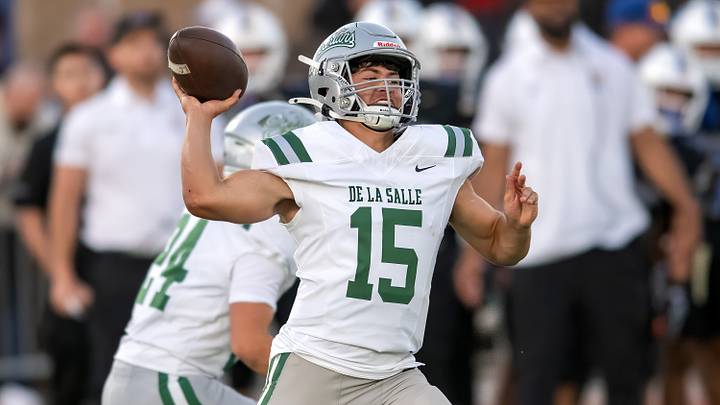 De La Salle quarterback Jaxon Landri threw a pair of touchdown passes to Damari Dean and rushed for a score as De La Salle improved to 2-0 with a 42-3 win over Cardinal Newman. De La Salle quarterback Jaxon Landri threw a pair of touchdown passes to Damari Dean and rushed for a score as De La Salle improved to 2-0 with a 42-3 win over Cardinal Newman.