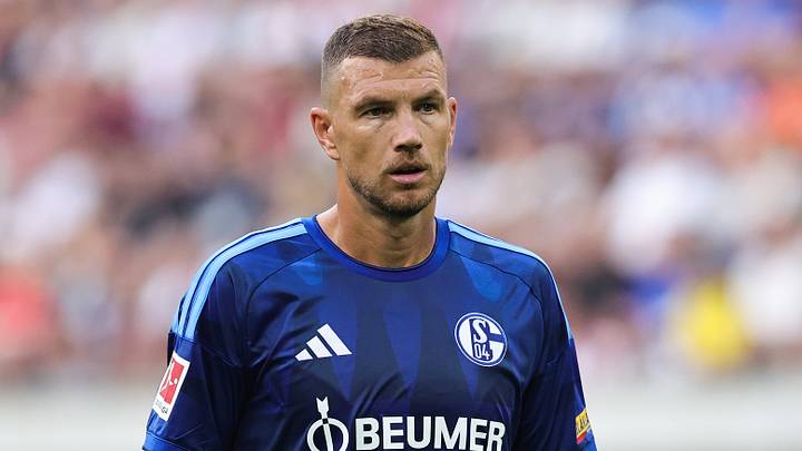 Edin Dzeko hat in dieser Saison noch keine nennenswerte Rolle gespielt Edin Dzeko hat in dieser Saison noch keine nennenswerte Rolle gespielt