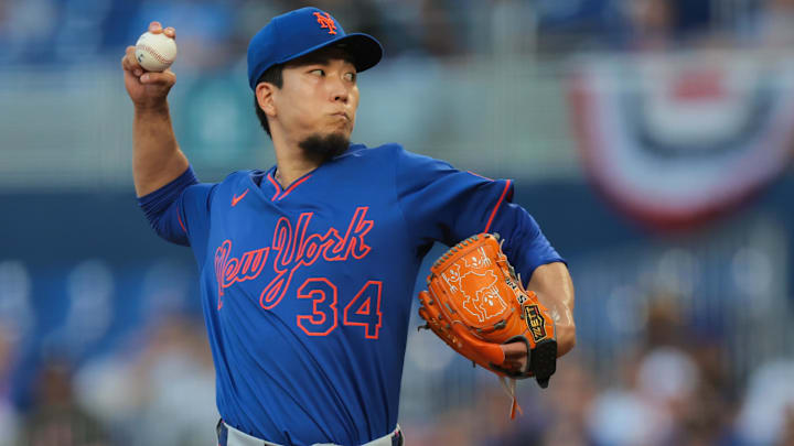 Apr 1, 2025; Miami, Florida, USA; New York Mets starting pitcher Kodai Senga (34) delivers a pitch against the Miami Marlins during the first inning at loanDepot Park. Apr 1, 2025; Miami, Florida, USA; New York Mets starting pitcher Kodai Senga (34) delivers a pitch against the Miami Marlins during the first inning at loanDepot Park.