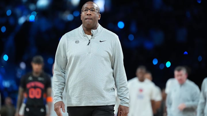 Dec 16, 2025; Las Vegas, Nevada, USA; New York Knicks head coach Mike Brown during the Emirates NBA Cup Final at T-Mobile Arena. Mandatory Credit: Kirby Lee-Imagn Images