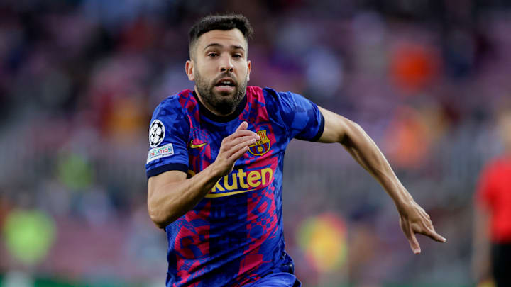 Jordi Alba sufre un esguince y quiere forzar Jordi Alba sufre un esguince y quiere forzar