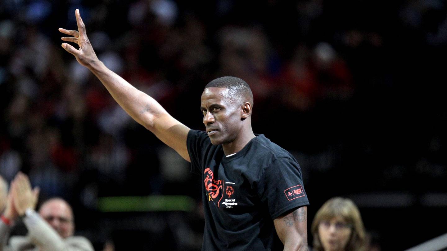 Vernon Maxwell Shows Love to Rockets Fans and New Uniforms