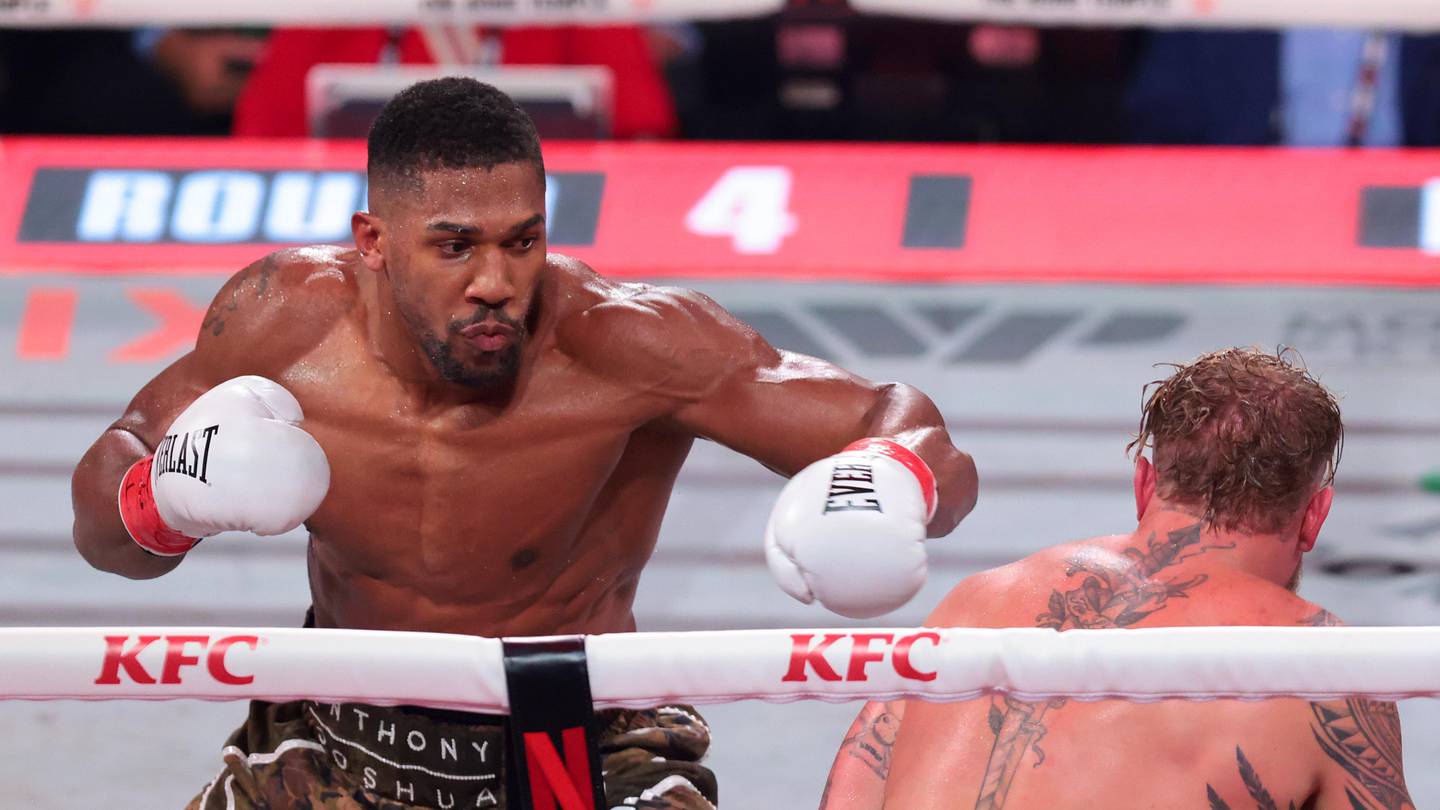 Fatal Injuries Boxer Boxer Anthony Joshua Escapes Deadly Car Crash in Nigeria with Minor ...