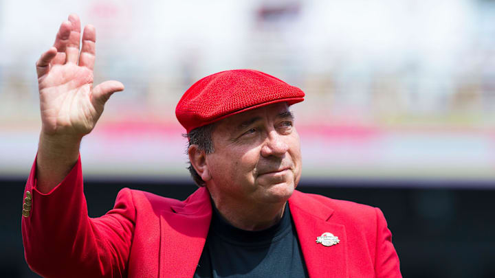 MLB Hall of Famer Johnny Bench waves as he's introduced during a pregame ceremony for the unveiling of Pete Rose's bronze statue before a June 2017 game between the Cincinnati Reds and the Los Angeles Dodgers at Great American Ball Park. 