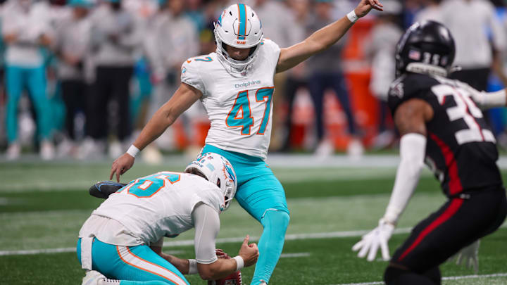 Miami Dolphins place kicker Riley Patterson (47) kicks a field goal against the Atlanta Falcons in the second quarter at Mercedes-Benz Stadium. 