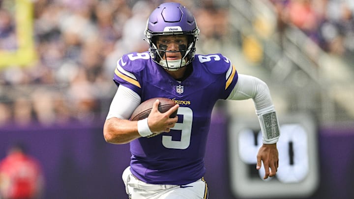 Aug 9, 2025; Minneapolis, Minnesota, USA; Minnesota Vikings quarterback J.J. McCarthy (9) scrambles for a gain against the Houston Texans during the first quarter at U.S. Bank Stadium. Aug 9, 2025; Minneapolis, Minnesota, USA; Minnesota Vikings quarterback J.J. McCarthy (9) scrambles for a gain against the Houston Texans during the first quarter at U.S. Bank Stadium.