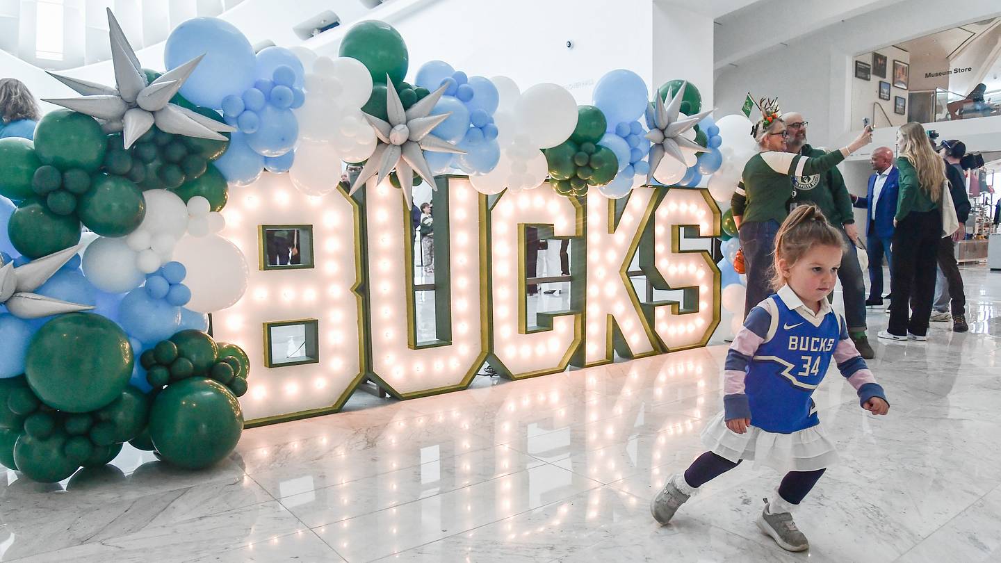 Bucks' return to free TV is a long-overdue win for Milwaukee's die-hard fanbase