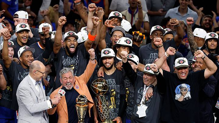 Los Knicks de Nueva York son el último campeón de la NBA, al vencer en la Final a San Antonio en junio pasado. Los Knicks de Nueva York son el último campeón de la NBA, al vencer en la Final a San Antonio en junio pasado.