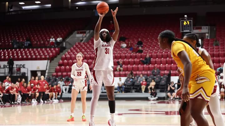 Alabama Center Naomi Jones (31) in action against ULM at Coleman Coliseum in Tuscaloosa, AL on Sunday, Dec 7, 2025. Alabama Center Naomi Jones (31) in action against ULM at Coleman Coliseum in Tuscaloosa, AL on Sunday, Dec 7, 2025.