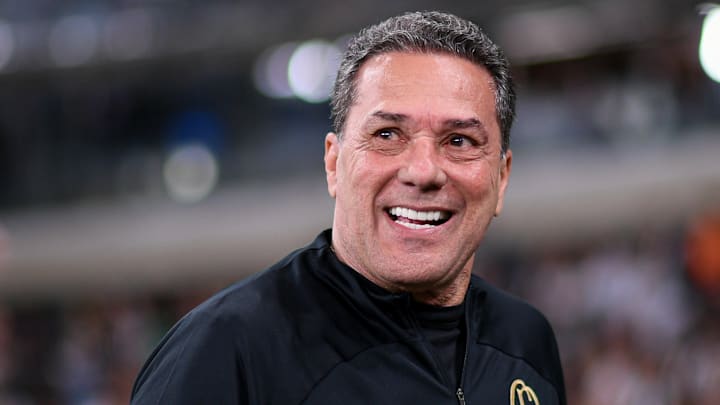 O Corinthians de Vanderlei Luxemburgo está invicto há nove jogos. 