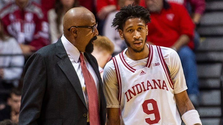 Indiana Head Coach Mike Woodson talks with Kanaan Carlyle (9) during the Indiana versus University of Southern California men's basketball game at Simon Skjodt Assembly Hall on Wednesday, Jan. 8, 2025.