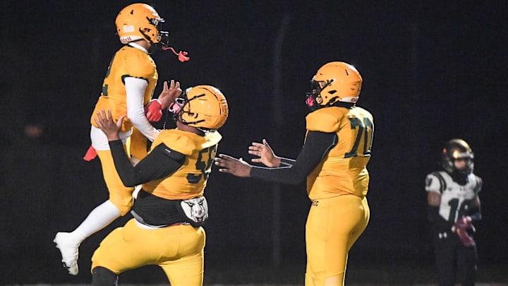 In the coming months, various Syracuse football 2026 four-star and three-star verbal commits will officially visit the 'Cuse.
