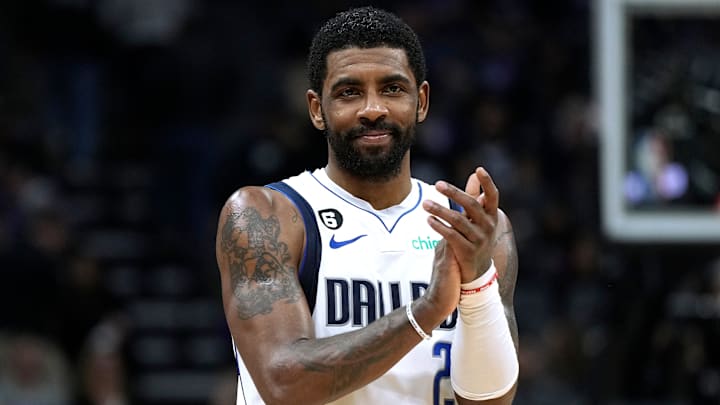 Dallas Mavericks v Sacramento Kings