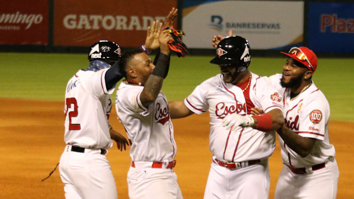 Leones del Escogido chocan contra Tigres del Licey 