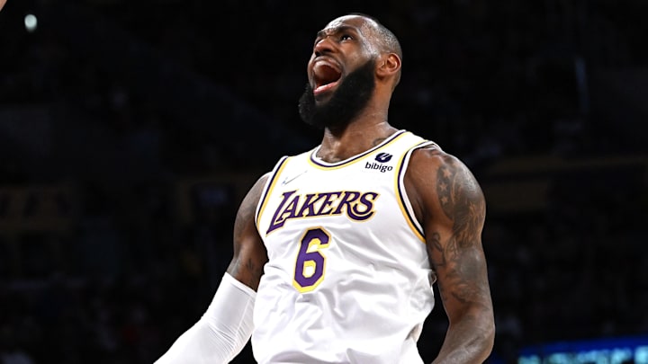 LeBron no está nada contento con el rendimiento de los Lakers