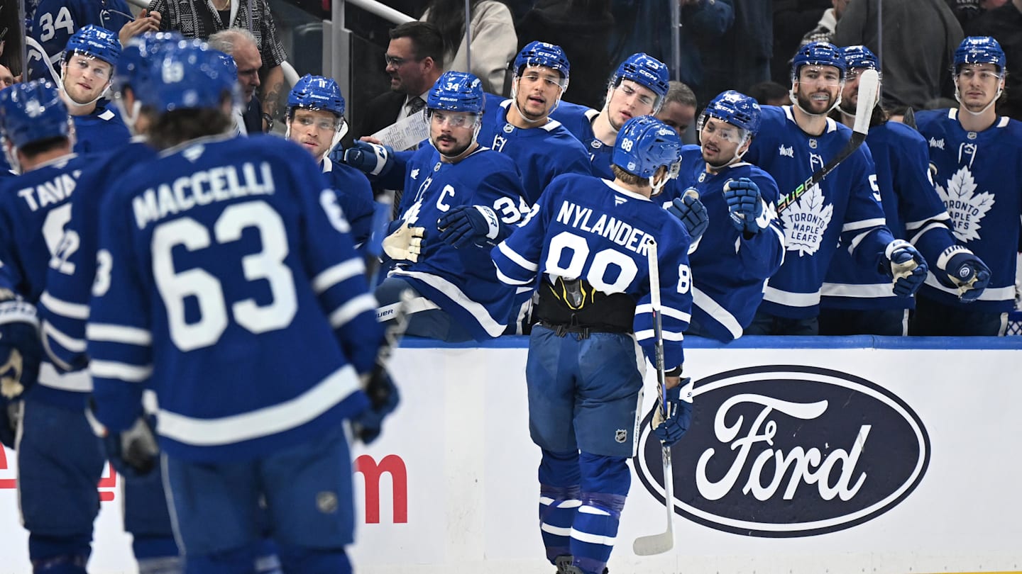 Maple Leafs may have a surprising fix for their centre problem