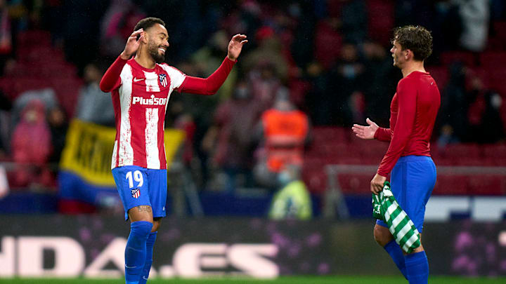 Matheus Cunha y Antoine Griezmann