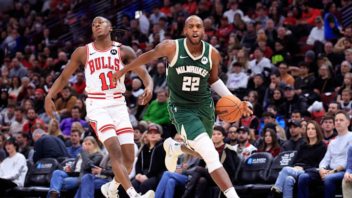 Milwaukee Bucks v Chicago Bulls