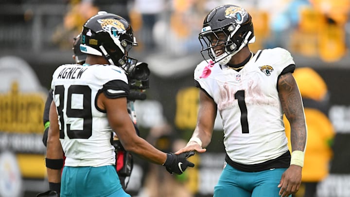 Jacksonville Jaguars v Pittsburgh Steelers Jacksonville Jaguars v Pittsburgh Steelers