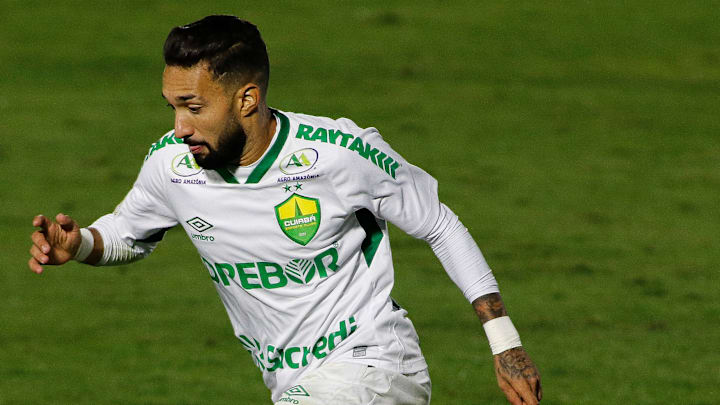 O último clube do jogador no futebol brasileiro foi o Cuiabá