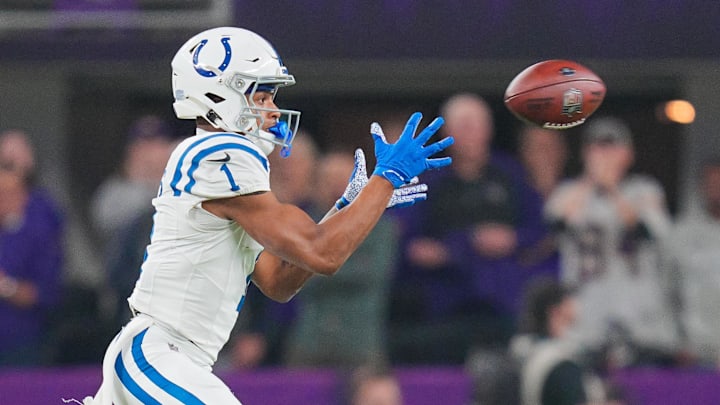 Nov 3, 2024; Minneapolis, Minnesota, USA; Indianapolis Colts wide receiver Josh Downs (1) catches a pass against the Minnesota Vikings in the fourth quarter at U.S. Bank Stadium. Nov 3, 2024; Minneapolis, Minnesota, USA; Indianapolis Colts wide receiver Josh Downs (1) catches a pass against the Minnesota Vikings in the fourth quarter at U.S. Bank Stadium.