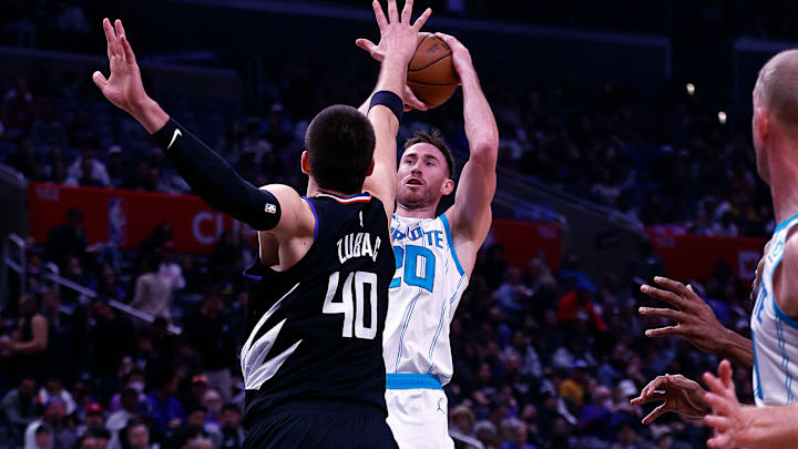 Charlotte Hornets v Los Angeles Clippers