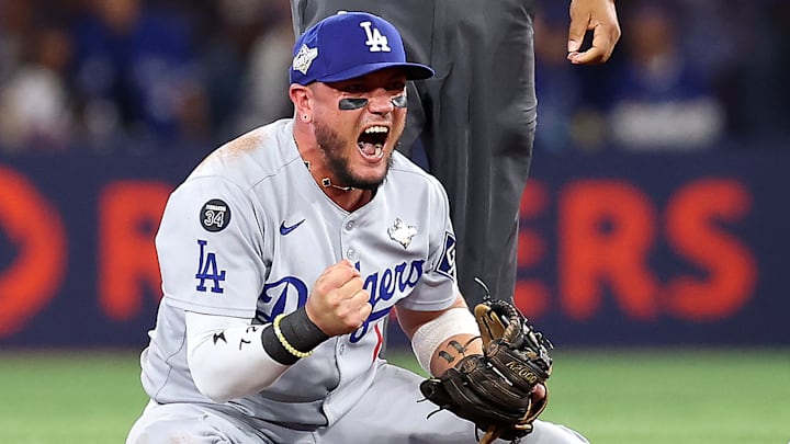 World Series - Los Angeles Dodgers v Toronto Blue Jays - Game Six World Series - Los Angeles Dodgers v Toronto Blue Jays - Game Six