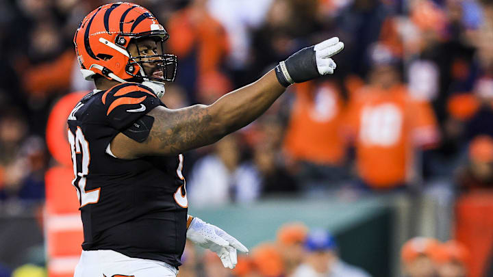 Dec 28, 2024; Cincinnati, Ohio, USA; Cincinnati Bengals defensive tackle B.J. Hill (92) reacts after a play against the Denver Broncos in the first half at Paycor Stadium. Mandatory Credit: Katie Stratman-Imagn Images Dec 28, 2024; Cincinnati, Ohio, USA; Cincinnati Bengals defensive tackle B.J. Hill (92) reacts after a play against the Denver Broncos in the first half at Paycor Stadium. Mandatory Credit: Katie Stratman-Imagn Images