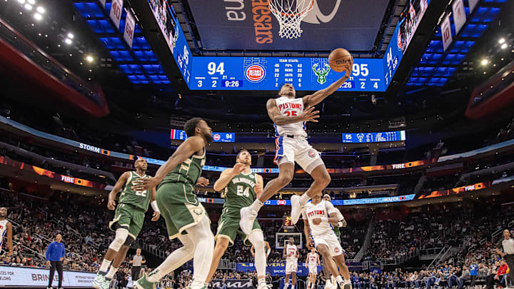 Jan 22, 2024; Detroit, Michigan, USA; Detroit Pistons guard Marcus Sasser (25) drives to the basket