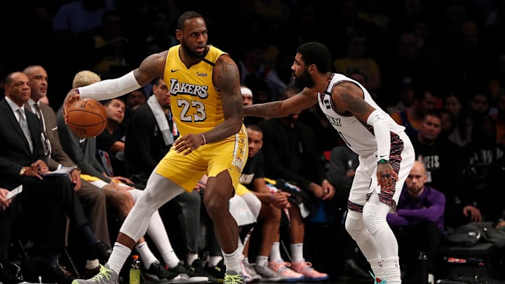 LeBron James quiere volver a jugar con Irving 