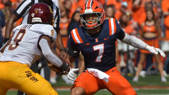 Sep 14, 2024; Champaign, Illinois, USA; Illinois Fighting Illini defensive back Matthew Bailey (7) pursues Central Michigan Chippewas wide receiver Jordyn Williams (18) during the first half at Memorial Stadium. Mandatory Credit: Ron Johnson-Imagn Images Sep 14, 2024; Champaign, Illinois, USA; Illinois Fighting Illini defensive back Matthew Bailey (7) pursues Central Michigan Chippewas wide receiver Jordyn Williams (18) during the first half at Memorial Stadium. Mandatory Credit: Ron Johnson-Imagn Images