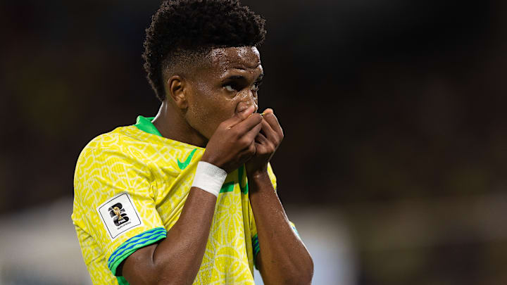 Atacante, hoje, é jogador do Chelsea Atacante, hoje, é jogador do Chelsea