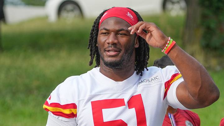 Kansas City Chiefs rookie defensive end R Mason Thomas