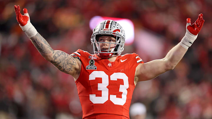 Ohio State Buckeyes defensive end Jack Sawyer gets the crowd going during the second quarter against the Tennessee Volunteers at Ohio Stadium.