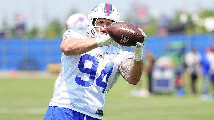 Buffalo Bills edge rusher Landon Jackson makes a catch during Minicamp at Highmark Stadium. Buffalo Bills edge rusher Landon Jackson makes a catch during Minicamp at Highmark Stadium.