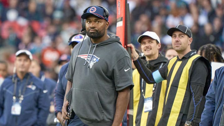 Oct 20, 2024; London, United Kingdom; New England Patriots coach Jerod Mayo in the game against the Jacksonville Jaguarsduring an NFL International Series game at Wembley Stadium. Oct 20, 2024; London, United Kingdom; New England Patriots coach Jerod Mayo in the game against the Jacksonville Jaguarsduring an NFL International Series game at Wembley Stadium.