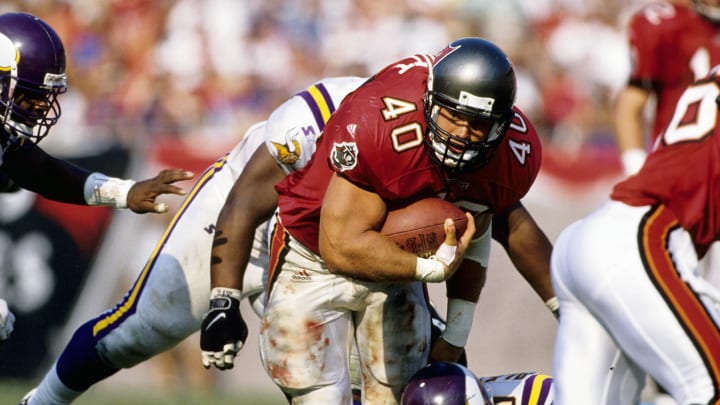 Nov 1, 1998; Tampa, FL, USA; FILE PHOTO; Tampa Bay Buccaneers running back Mike Alstott (40) in action against the Minnesota Vikings at Raymond James Stadium. Mandatory Credit: USA TODAY Sports Nov 1, 1998; Tampa, FL, USA; FILE PHOTO; Tampa Bay Buccaneers running back Mike Alstott (40) in action against the Minnesota Vikings at Raymond James Stadium. Mandatory Credit: USA TODAY Sports