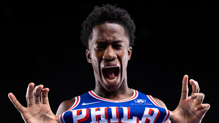 Sep 26, 2025; Camden, NJ, USA; Philadelphia 76ers VJ Edgecombe (77) poses for a photo during media day. Mandatory Credit: Bill Streicher-Imagn Images Sep 26, 2025; Camden, NJ, USA; Philadelphia 76ers VJ Edgecombe (77) poses for a photo during media day. Mandatory Credit: Bill Streicher-Imagn Images