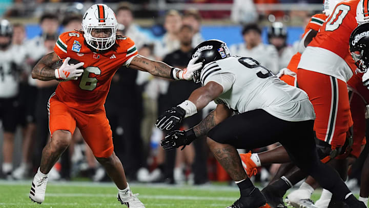 Miami Hurricanes running back Damien Martinez 