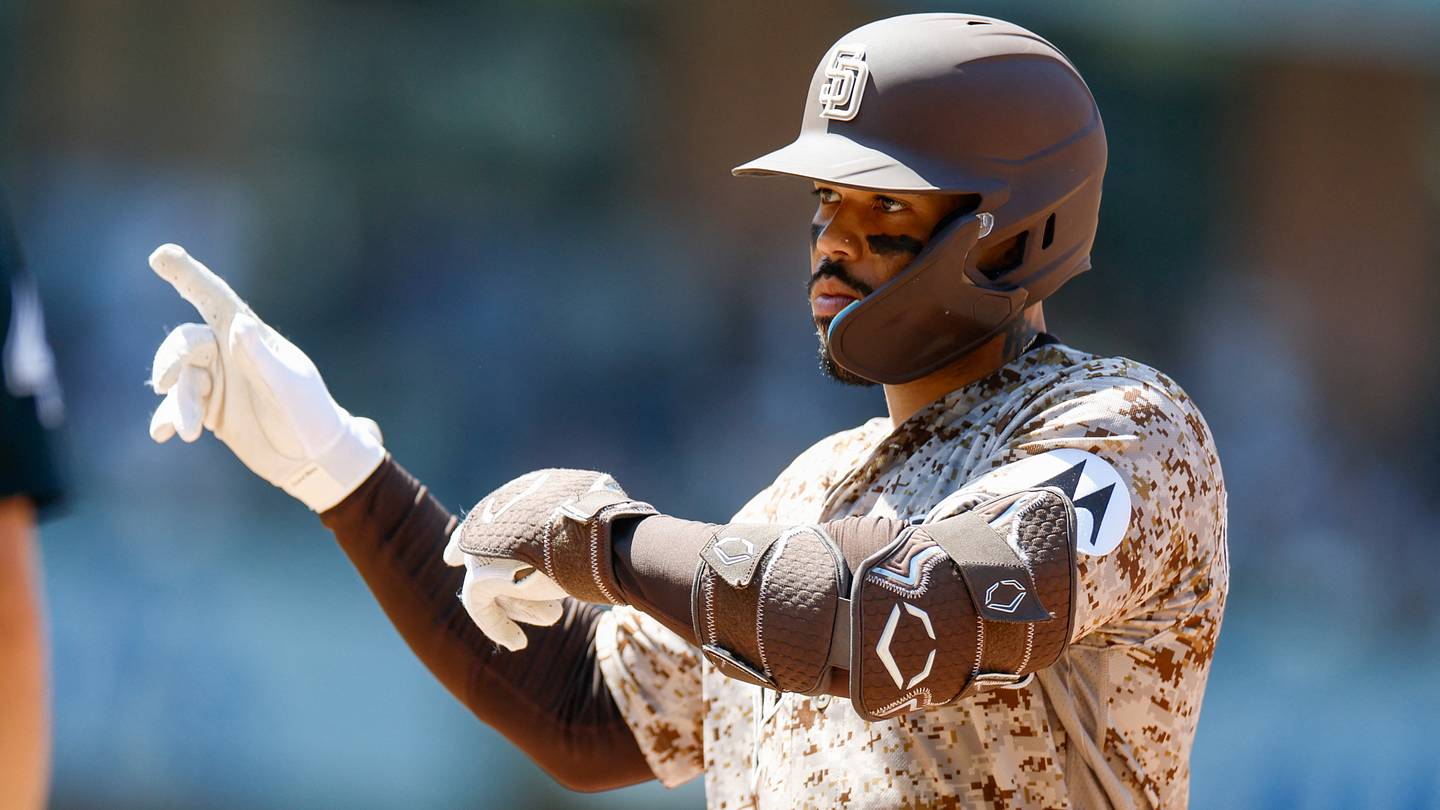 Yankees lost ideal catching trade target thanks to Padres' rise in NL playoff picture