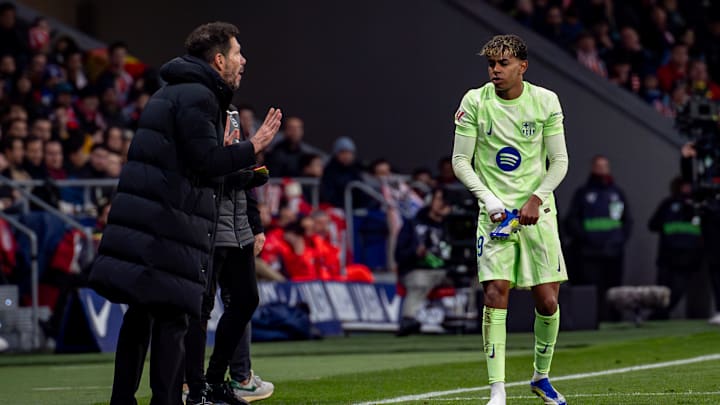 Diego Simeone (à gauche) et Lamine Yamal (à droite) en Liga