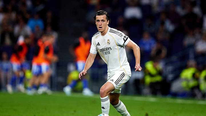 Alvaro Carreras kam im letzten Sommer von Benfica Lissabon