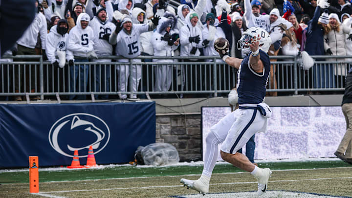 Penn State Nittany Lions linebacker Dominic DeLuca (0) scores on an interception for touchdown during the first half against the SMU  Mustangs at Beaver Stadium. 